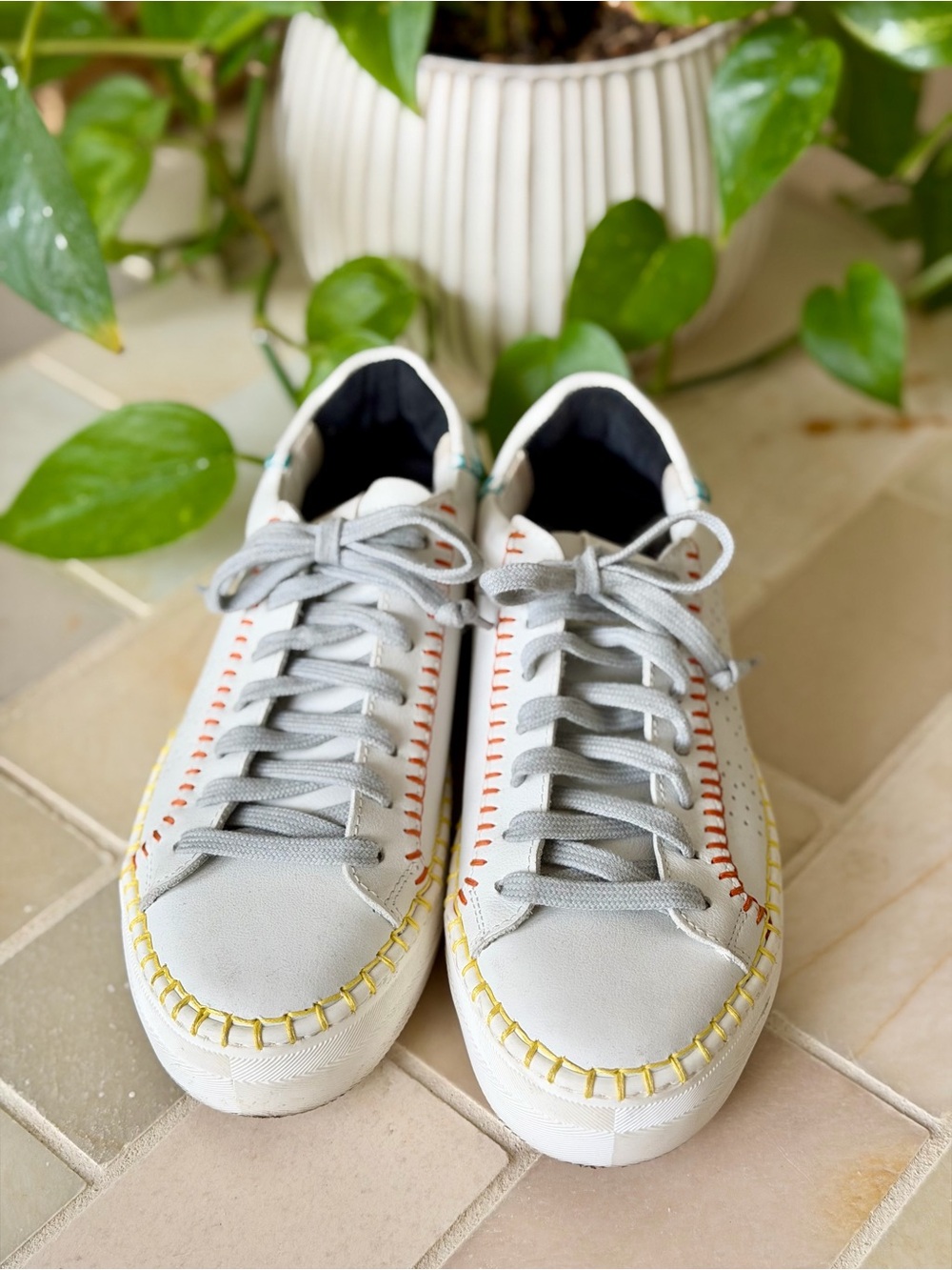 P448 Women's Thea Whip Stitch Low Top Platform Sneakers - 36 - Picture 7 of 13